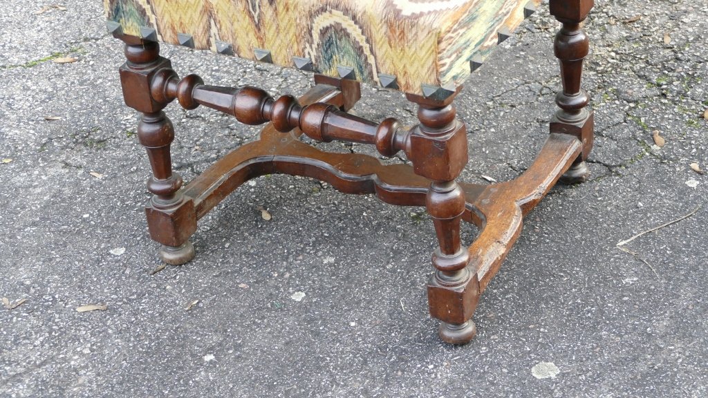 Louis XIII Walnut Chair, XVII Century, National Furniture Fabric-photo-4