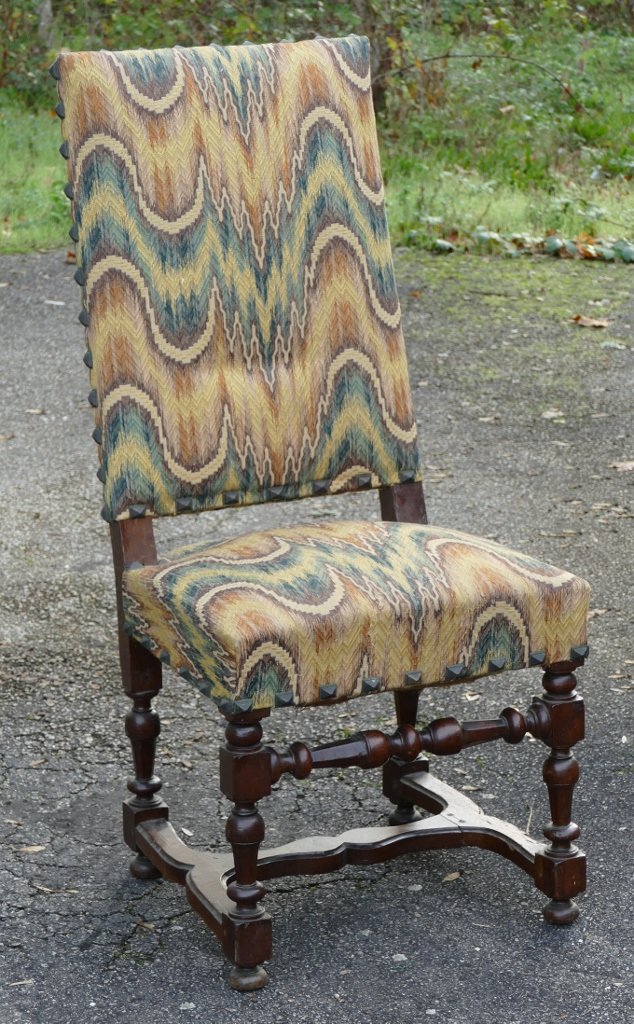 Chaise Louis XIII En Noyer, époque XVII ème Siècle, Tissu Du Mobilier National