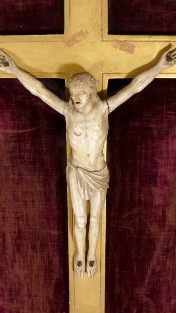 Christ En Ivoire Sculpté Sur Croix En Bois Doré, époque XIX ème-photo-2
