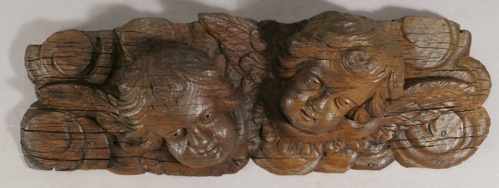 Sculpture Les Angelots, Carved Oak Wood, XVIIth Century