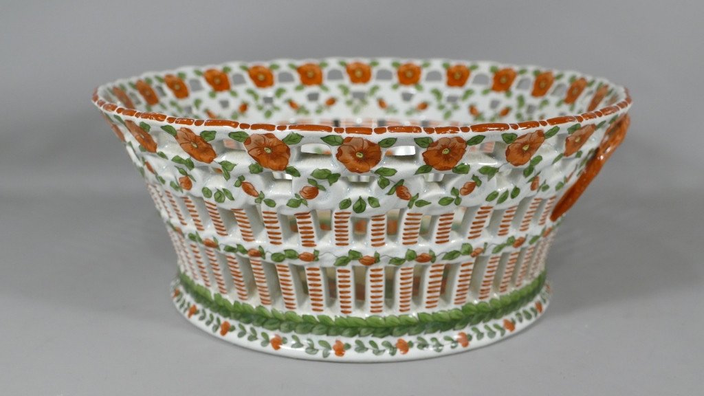 Coupe Ajourée En Faience De Luneville, Modèle Aux Fleurs, Signée Bézué Biarritz-photo-2