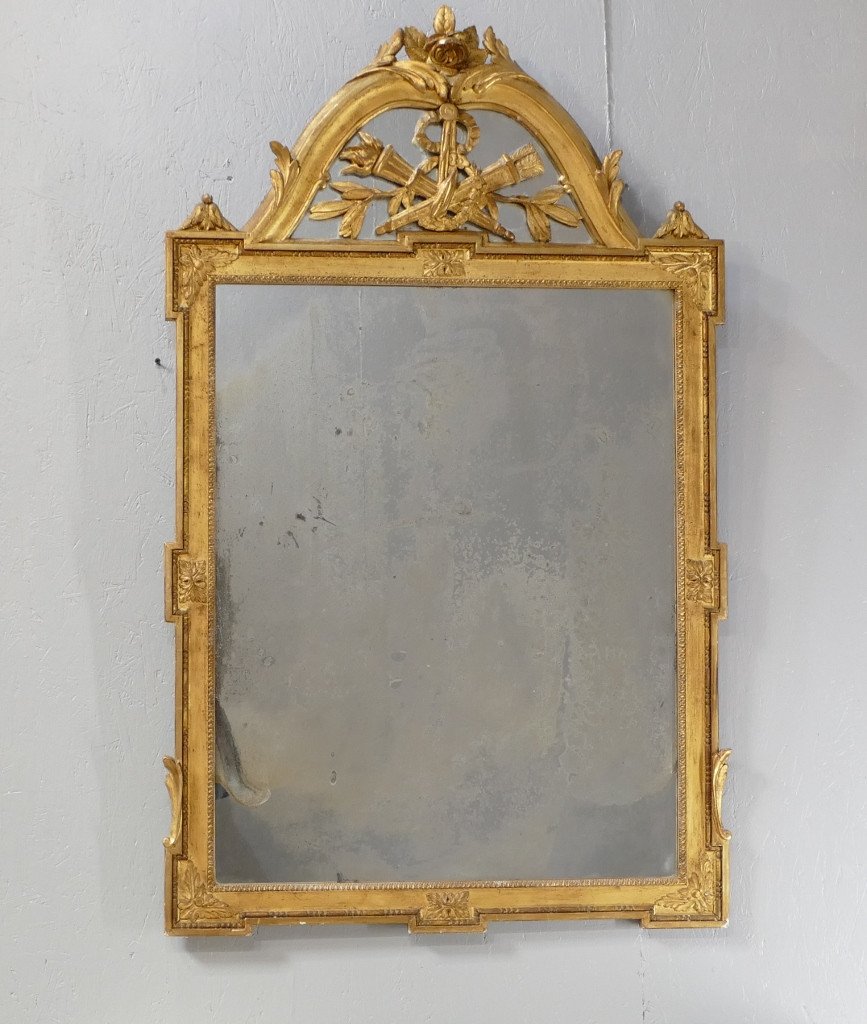 Louis XVI Mirror With Fronton With Pareclose In Wood And Gilded Stucco In The Leaf, XIXth Time