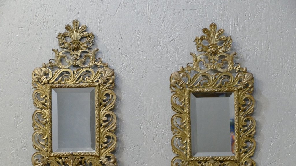 Pair Of Large Napoleon III Mirror Wall Lights In Bronze, Lily Flowers And Mascarons-photo-2