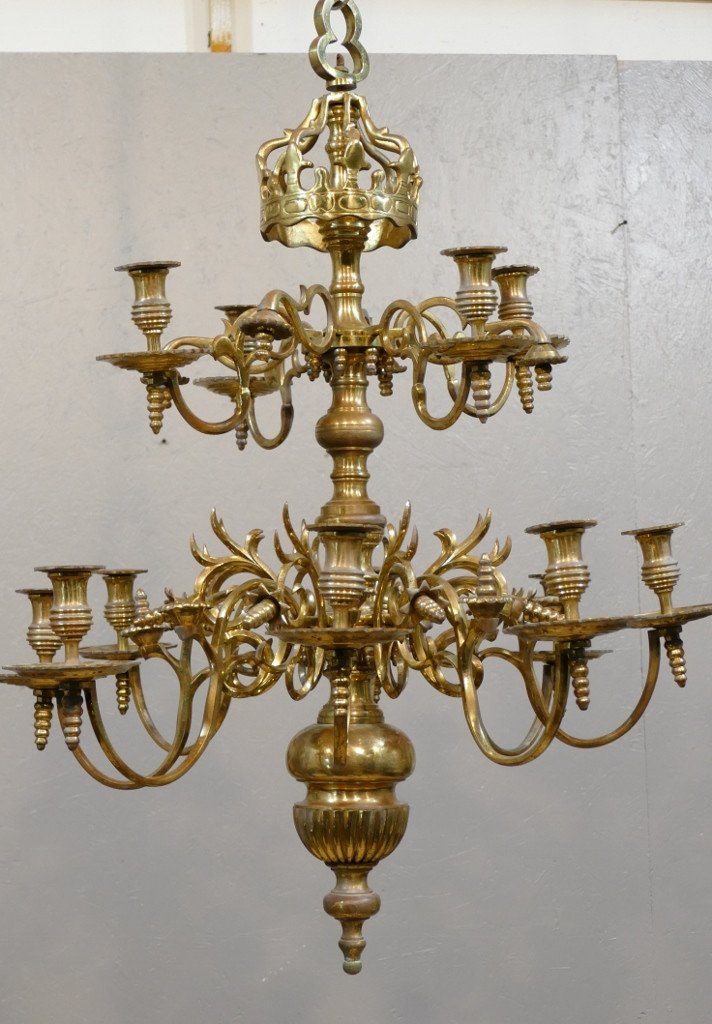Important Louis XIII Style Chandelier With Crown With 12 Lights, Bronze, XIXth Time
