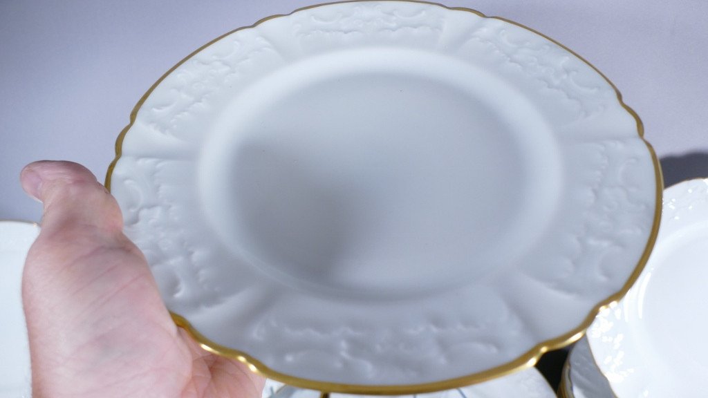 Table Service In White And Gilded Porcelain Louis XV Style, 58 Pieces, Limoges-photo-3