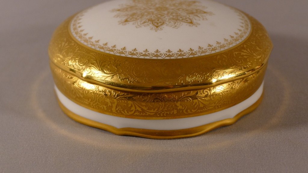 Jewelry Box In Gold Inlay, White Porcelain And Gold, Limoges-photo-3