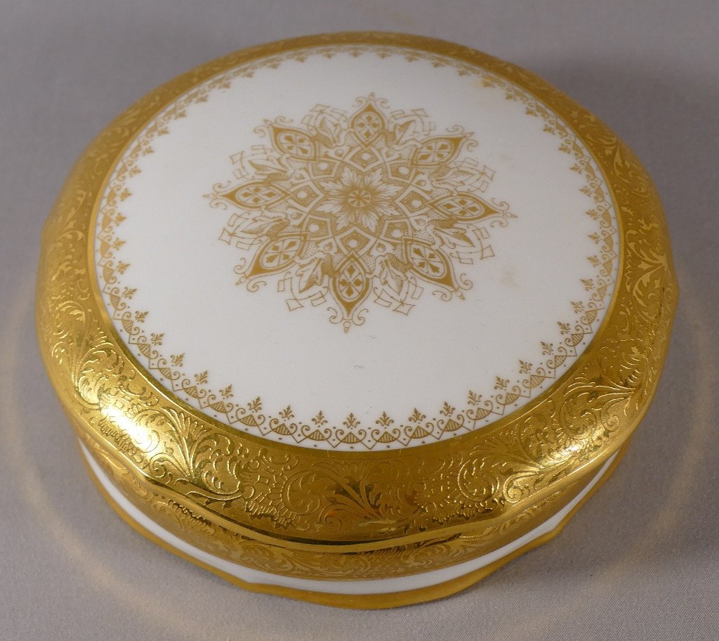 Coffret à Bijoux En Incrustation d'Or, Porcelaine Blanc Et Or, Limoges