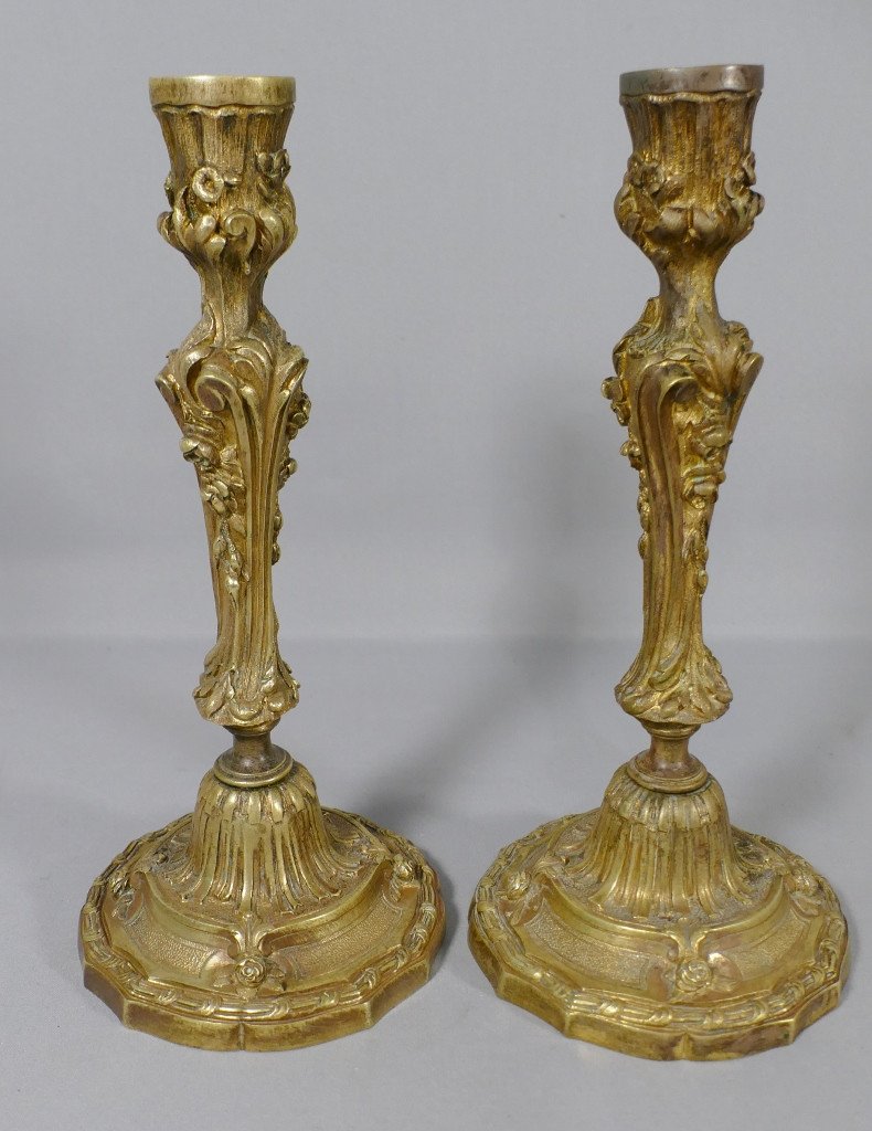 Pair Of Louis XV Rocaille Style Candlesticks In Gilt Bronze, XIXth Time