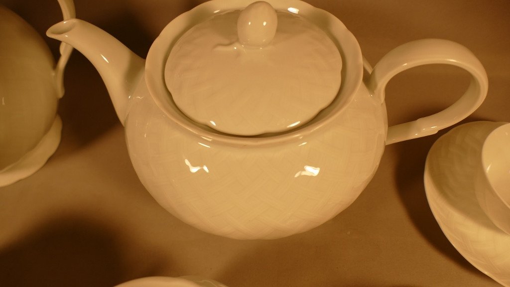 Service à Thé Et Café En Porcelaine Blanche  De Limoges, Bernardaud Tressé-photo-7