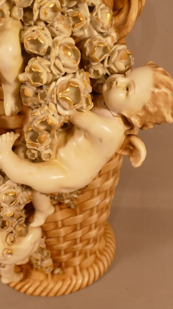 Amphora Austria, Large Vase With Cherubs And Flowers In Porcelain, Late Nineteenth-photo-4