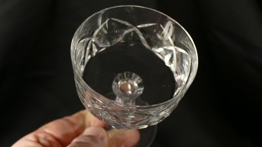 Cristal De Sèvres, 12 Coupes à Champagne Cristal Taillé Forme Art Déco-photo-1