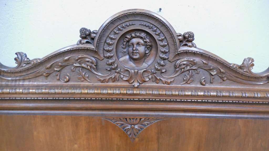 Carved Walnut Bed With Mascarons And Acantus Leaves 140*190 Late 19th Century-photo-5