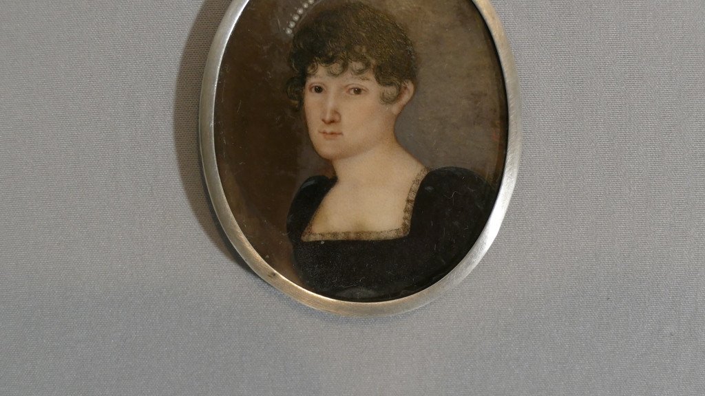 Portrait d'Une Femme Au Peigne En Perles, Miniature Sur Ivoire Signée Mathio, époque XIX ème-photo-4