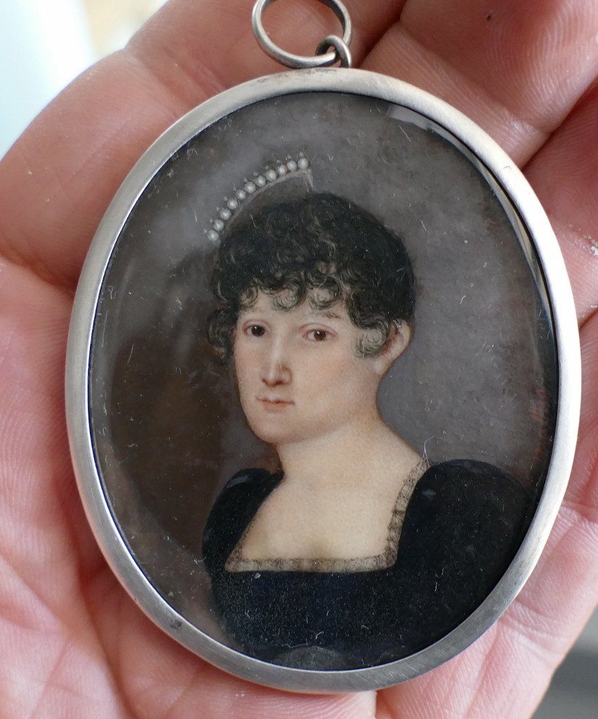 Portrait d'Une Femme Au Peigne En Perles, Miniature Sur Ivoire Signée Mathio, époque XIX ème-photo-3