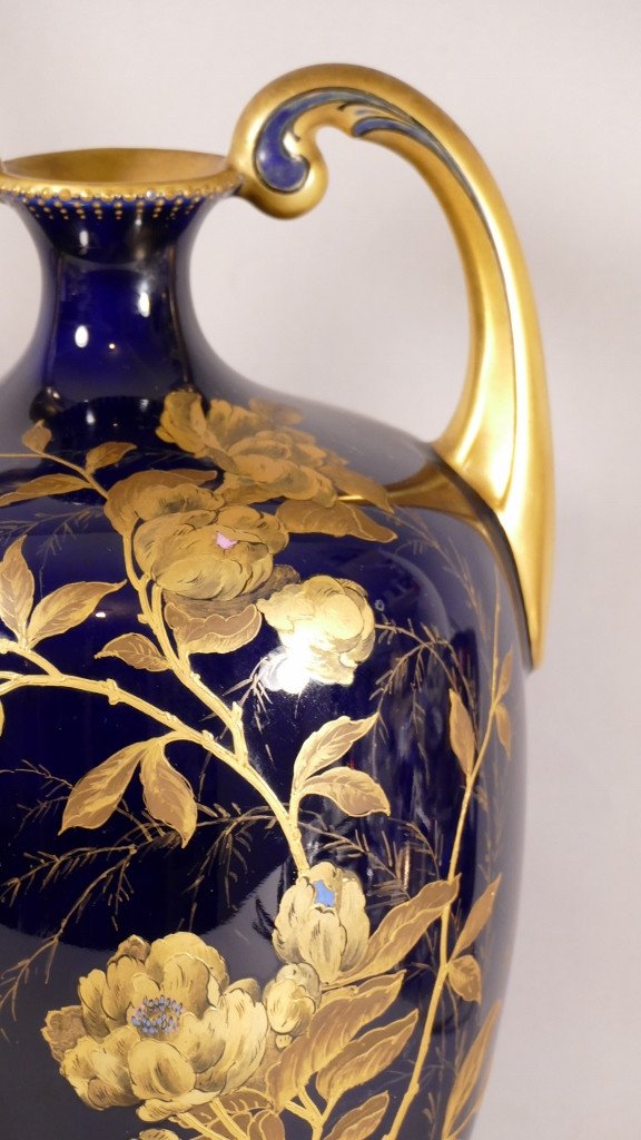 William Gu&eacute;rin Limoges XIX &egrave;me, Grand Vase Bleu De Four Avec Fleurs &agrave; l'Or Fin-photo-4