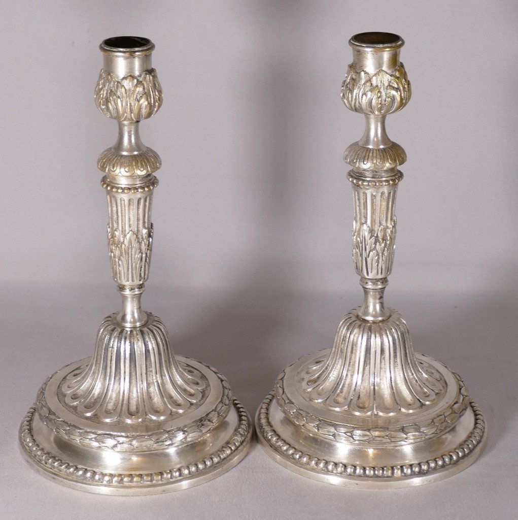 Paire De Flambeaux Bronze Argenté Style Louis XVI, époque Début XIX ème