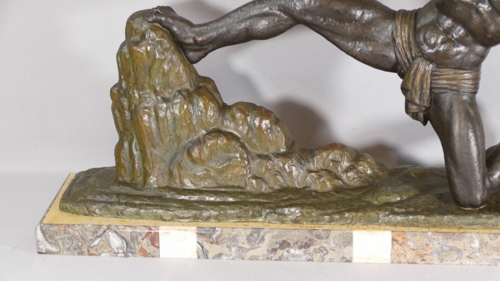 Lucien Gibert, Guerrier à l'Olifant, Sculpture Art Déco En Métal Patiné Bronze-photo-1