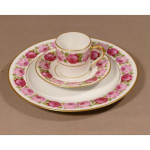 Ensemble Aux Roses, Tasse à Café Et Assiette à Dessert, Porcelaine De Limoges