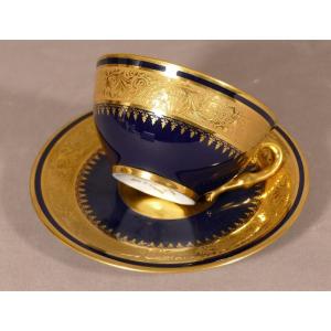 Incrustation d'Or, Tasse De Collection En Porcelaine Bleu De Four De Limoges