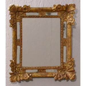 Louis XIV Period Mirror In Carved Golden Wood, Early 18th Century