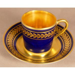 Bernardaud, Mocha Cup In Oven Blue Porcelain And Bay Leaves Gilded With Fine Gold