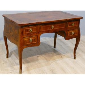 Middle Flat Desk In Walnut And Louis XV Marquetry, 18th Century 