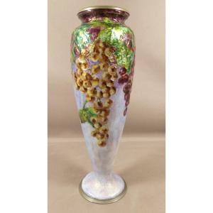 Jules Et Robert Sarlandie Limoges, Large Vase In Enamel On Copper Decorated With Grapes, 1930