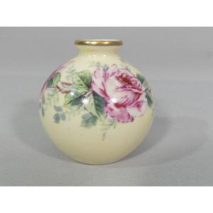 Les Roses, Tout Petit Vase Boule En Porcelaine Peinte &agrave; La Main Limoges