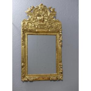 Miroir Louis XIV à Fronton En Résine Doré, époque 1970