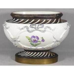 Centre De Table Ou Jardinière Façon Vasque Style Louis XVI En Porcelaine, époque XIX ème