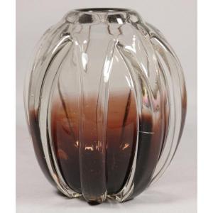 Charles Schneider, vase en verre à côtes en relief double couleur, époque 1930
