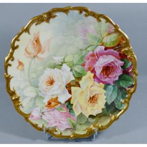 Les roses, plat décoratif en porcelaine de Limoges peint main, époque début XX ème