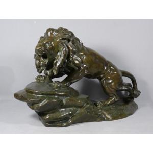 Le lion, grand bronze animalier signé Nérin, époque début XX ème