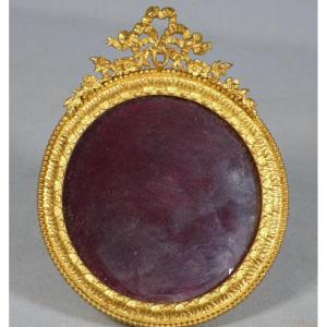 Louis XVI Round Tondo Photo Frame In Chased And Gilded Bronze, Late 19th Century