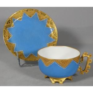 Tasse de collection turquoise et incrustation d'or, porcelaine de Limoges