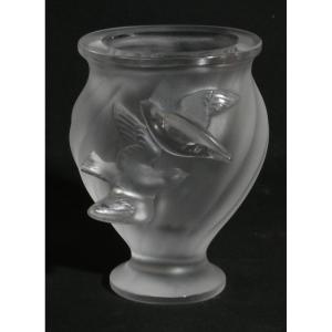 Lalique France, vase Rosine aux deux colombes en cristal, époque 1960