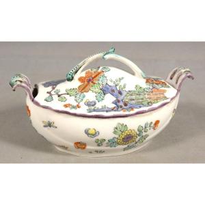 Chantilly XVIIIe – Rare Sucrier Couvert En Porcelaine Tendre, Décor Kakiemon