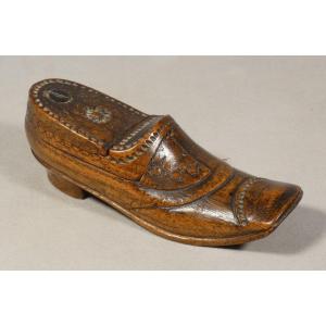 Shoe-shaped Snuffbox Carved From Walnut—folk Art, Early 19th Century