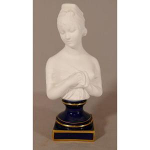 Bust Of A Young Woman In Biscuit Porcelain, Manufacture Laporte, XIX