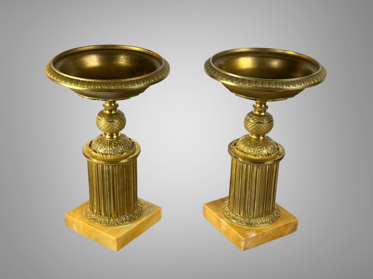 Pair Of Empire Period Gilt Bronze Cups On Sienna Marble Base-photo-2