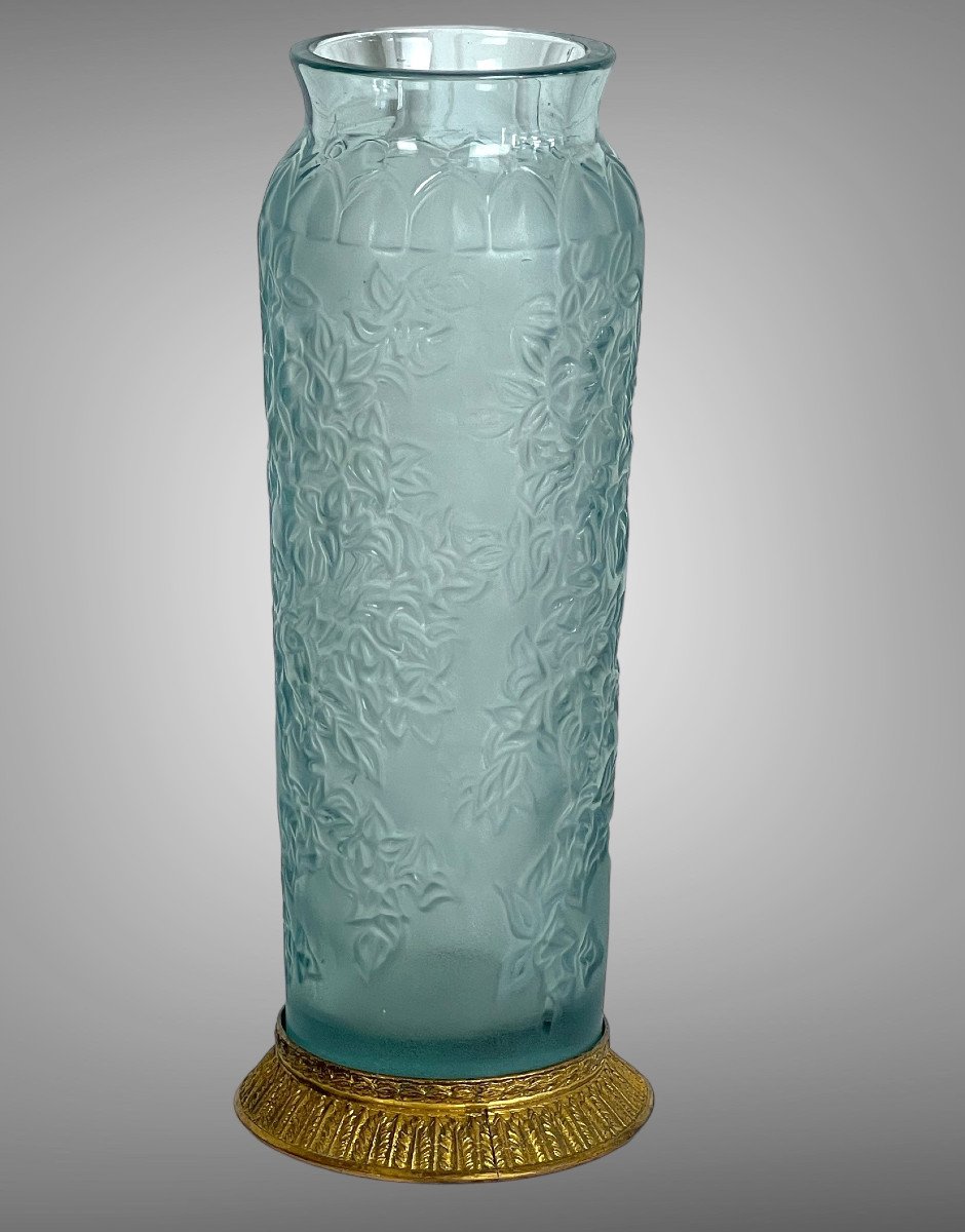 Vase Signé A La Pointe Lalique France En Cristal Bleu Pâle Moulé Et Pressé-photo-2