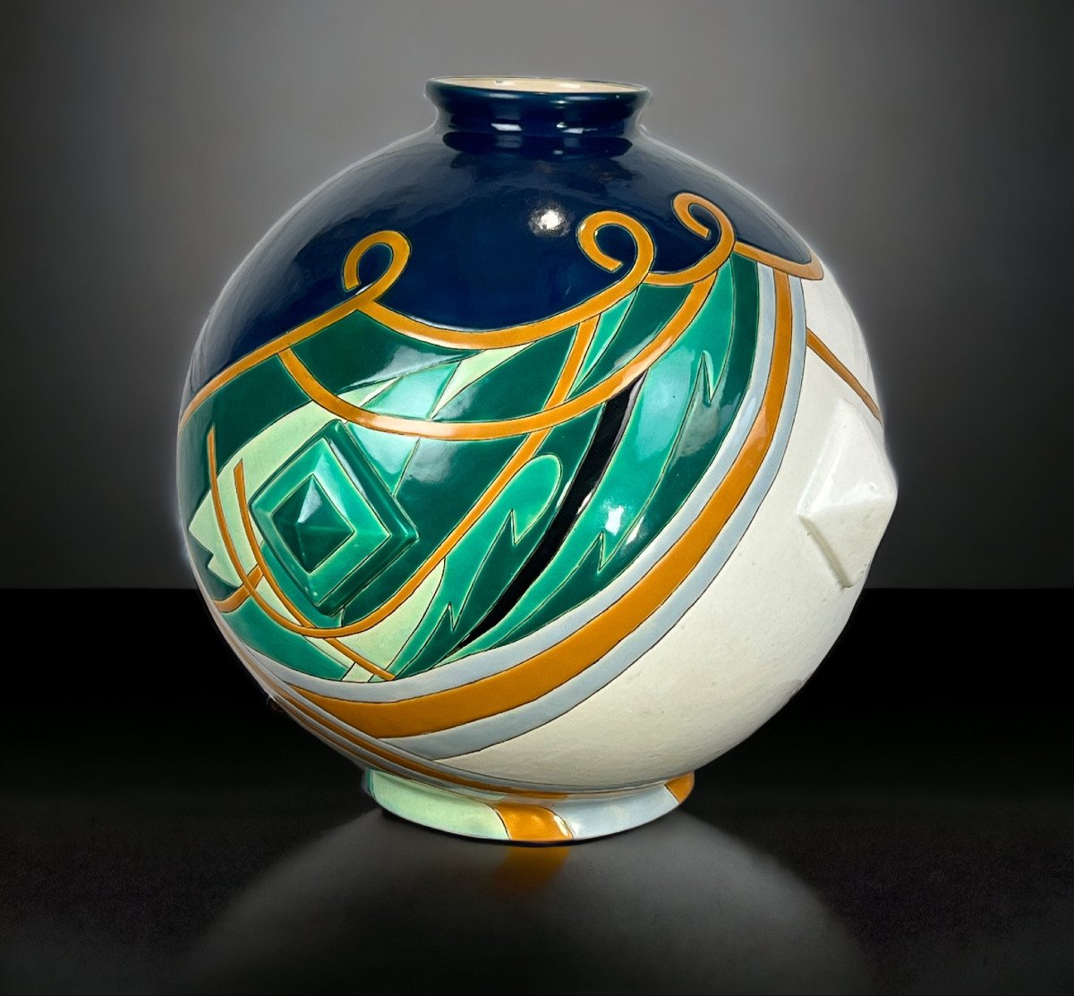 Grand Vase Globulaire En Faïence De Longwy " Modèle Trianon " Style Art Déco