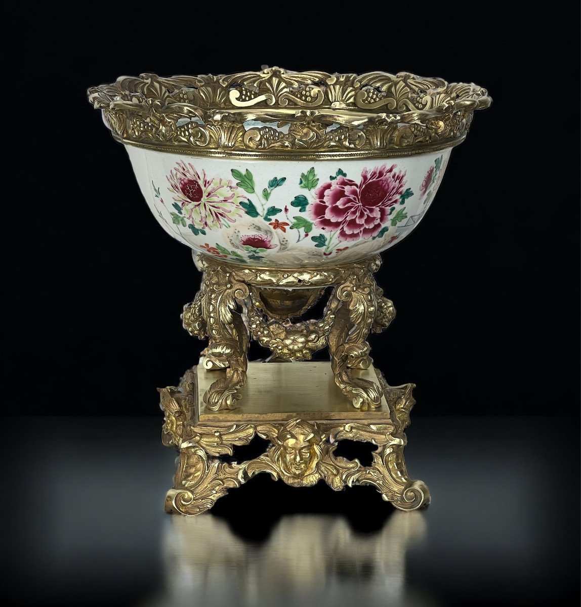Large Chinese Cup From The 18th Century Decorated With Flowers Adorned With A Bronze Mount-photo-4