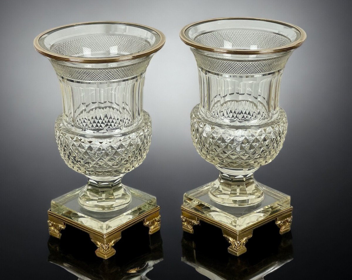 Paire De Vases Baccarat Anciens Du XIXe Forme Medicis En Cristal Taillé