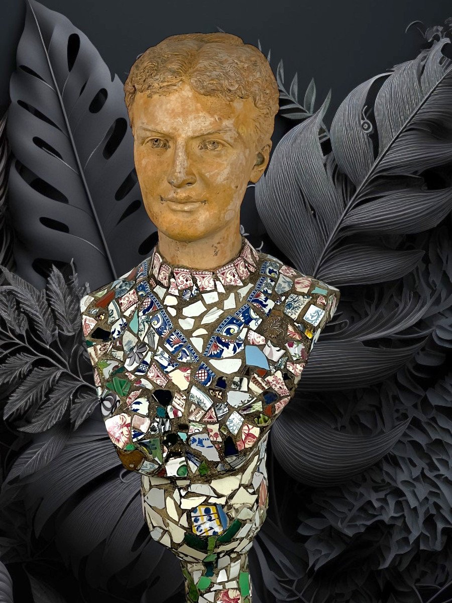 Buste Colonne Recouvert d'Eclats De Mosaïque En Pique Assiettes "tête Féminine "-photo-1