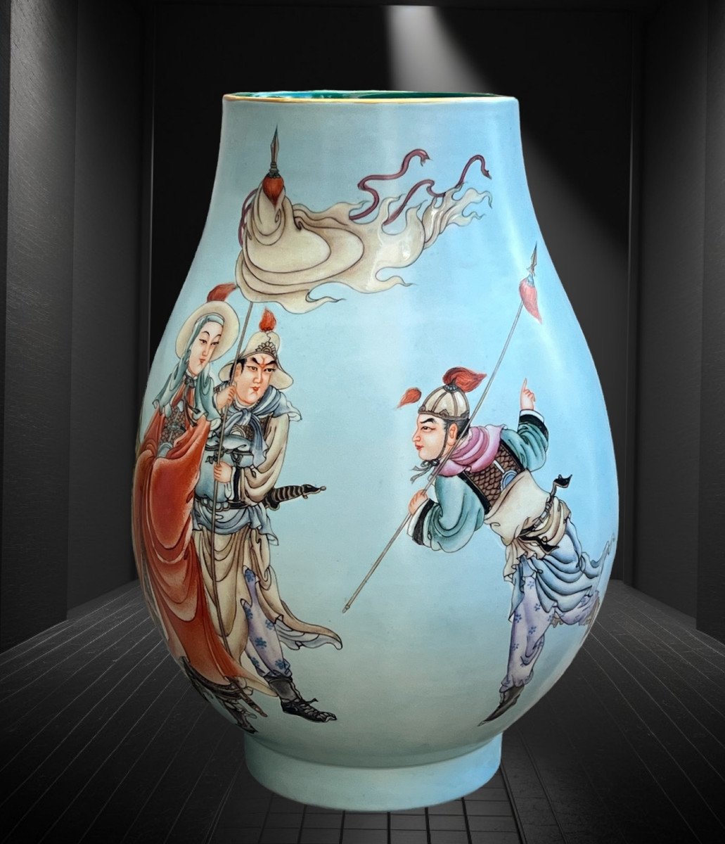 Grand Vase Balustre En Porcelaine De Chine A Decor Emaillé Polychrome De 39 Cm-photo-4