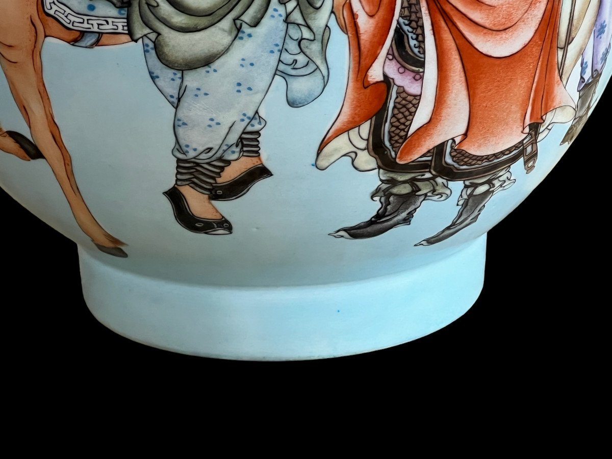 Grand Vase Balustre En Porcelaine De Chine A Decor Emaillé Polychrome De 39 Cm-photo-6