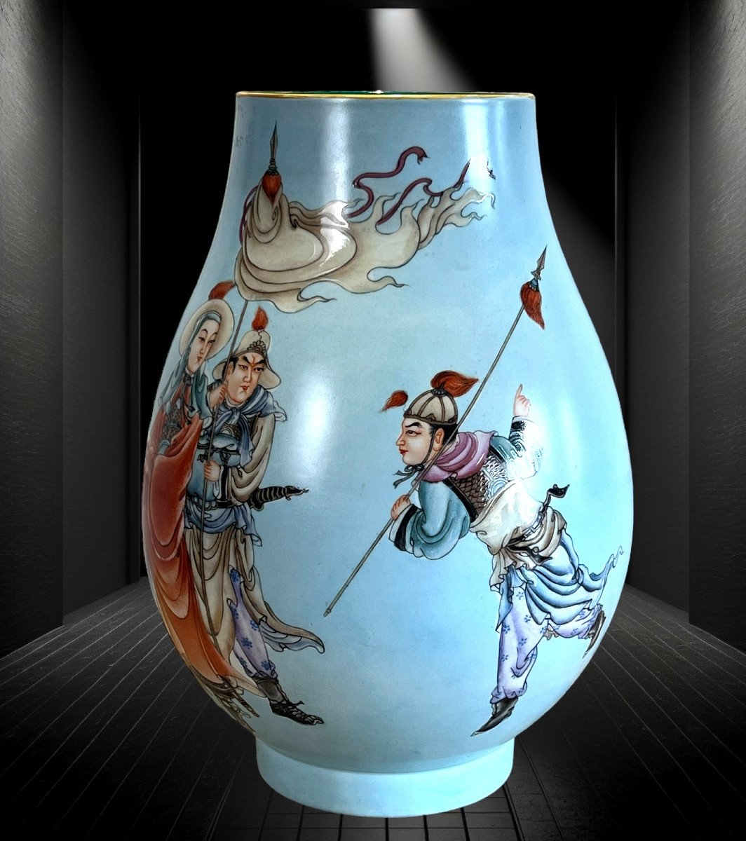 Grand Vase Balustre En Porcelaine De Chine A Decor Emaillé Polychrome De 39 Cm-photo-7