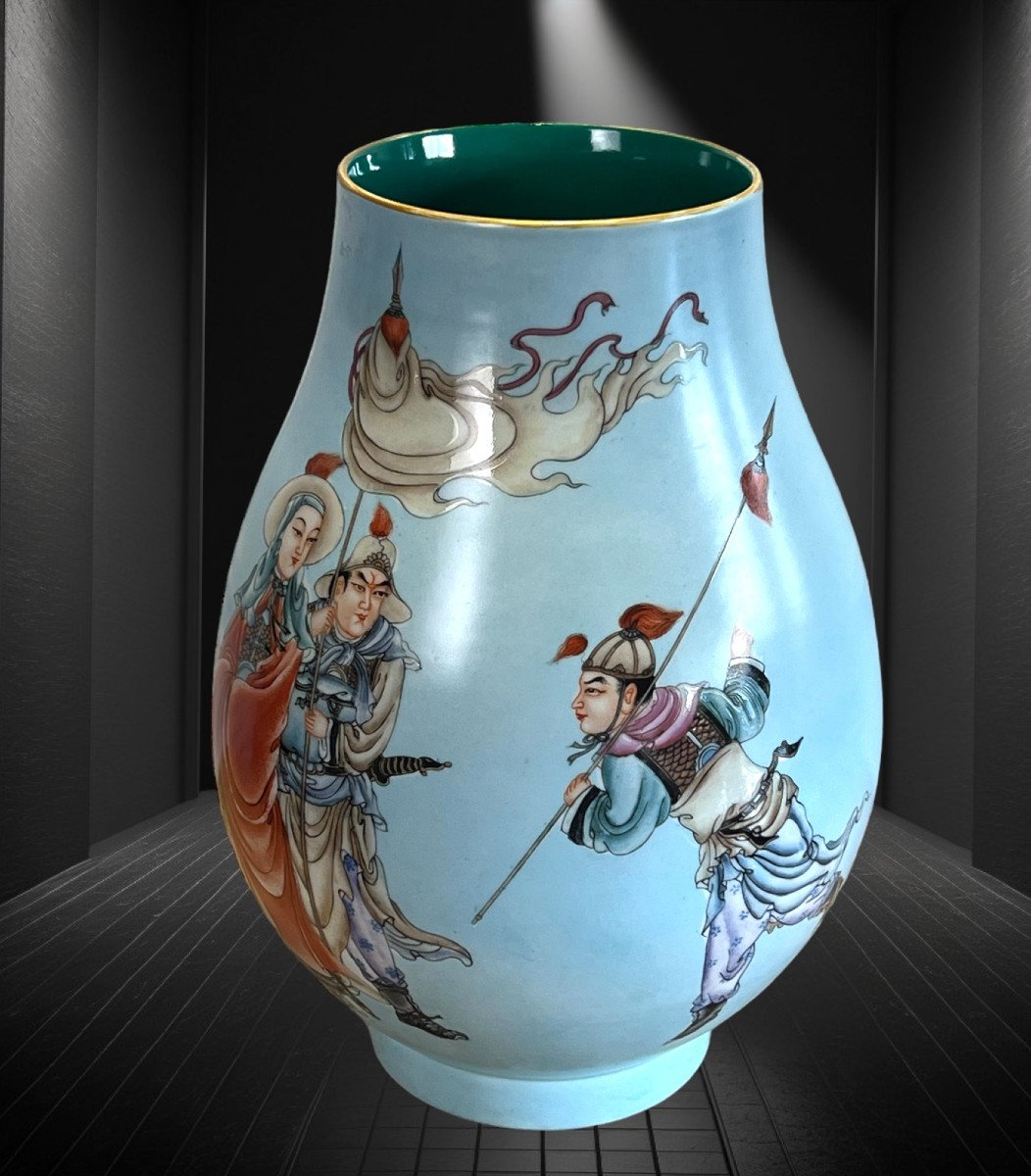 Grand Vase Balustre En Porcelaine De Chine A Decor Emaillé Polychrome De 39 Cm-photo-8