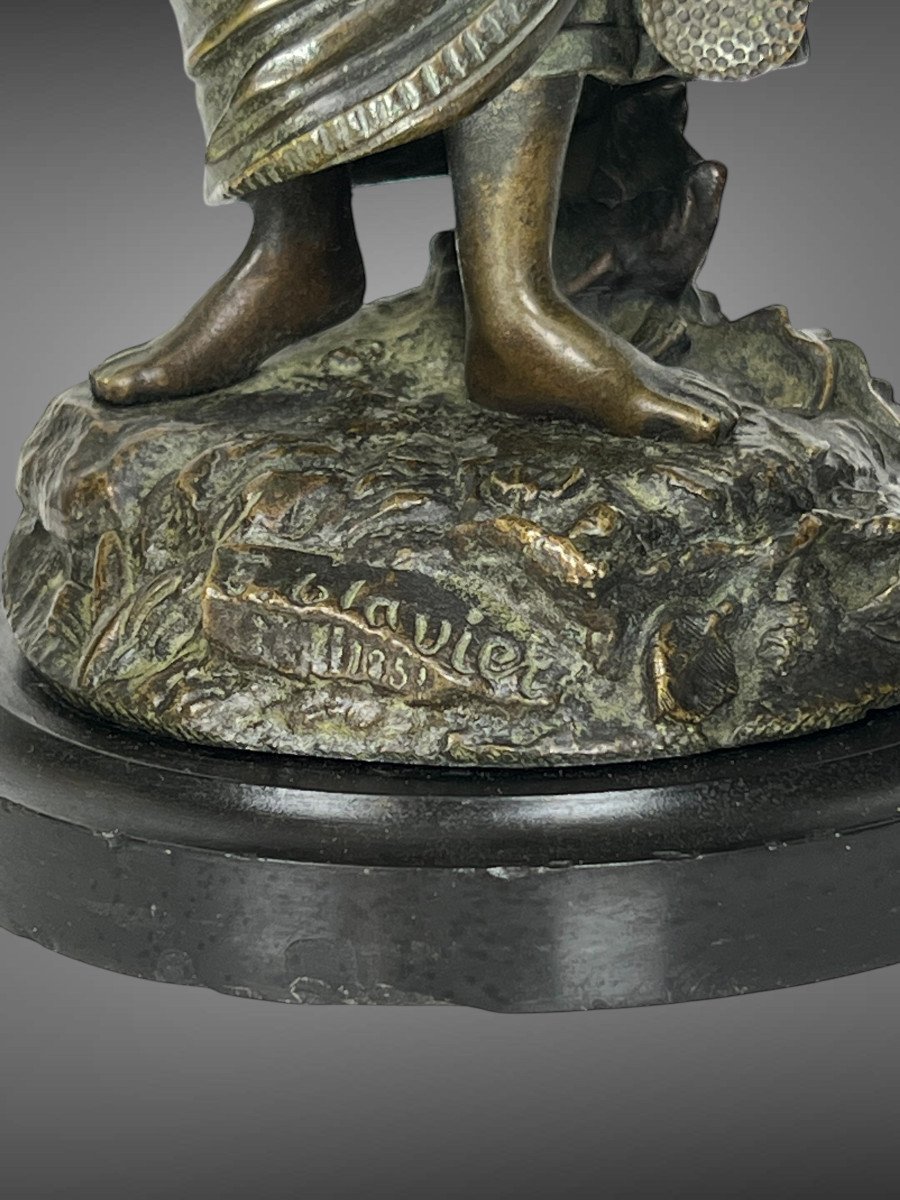 Antique Bronze With Shaded Patina Signed By "e. Clavier" Young Girl With Watering Can-photo-5